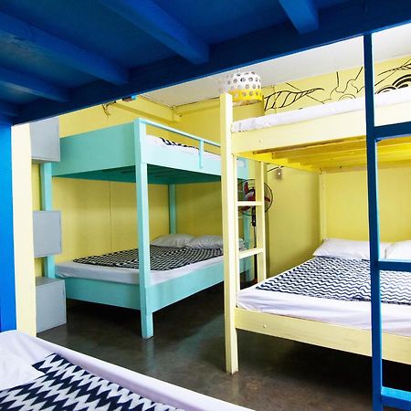 Go Surfari House Hostel Baler Exterior foto