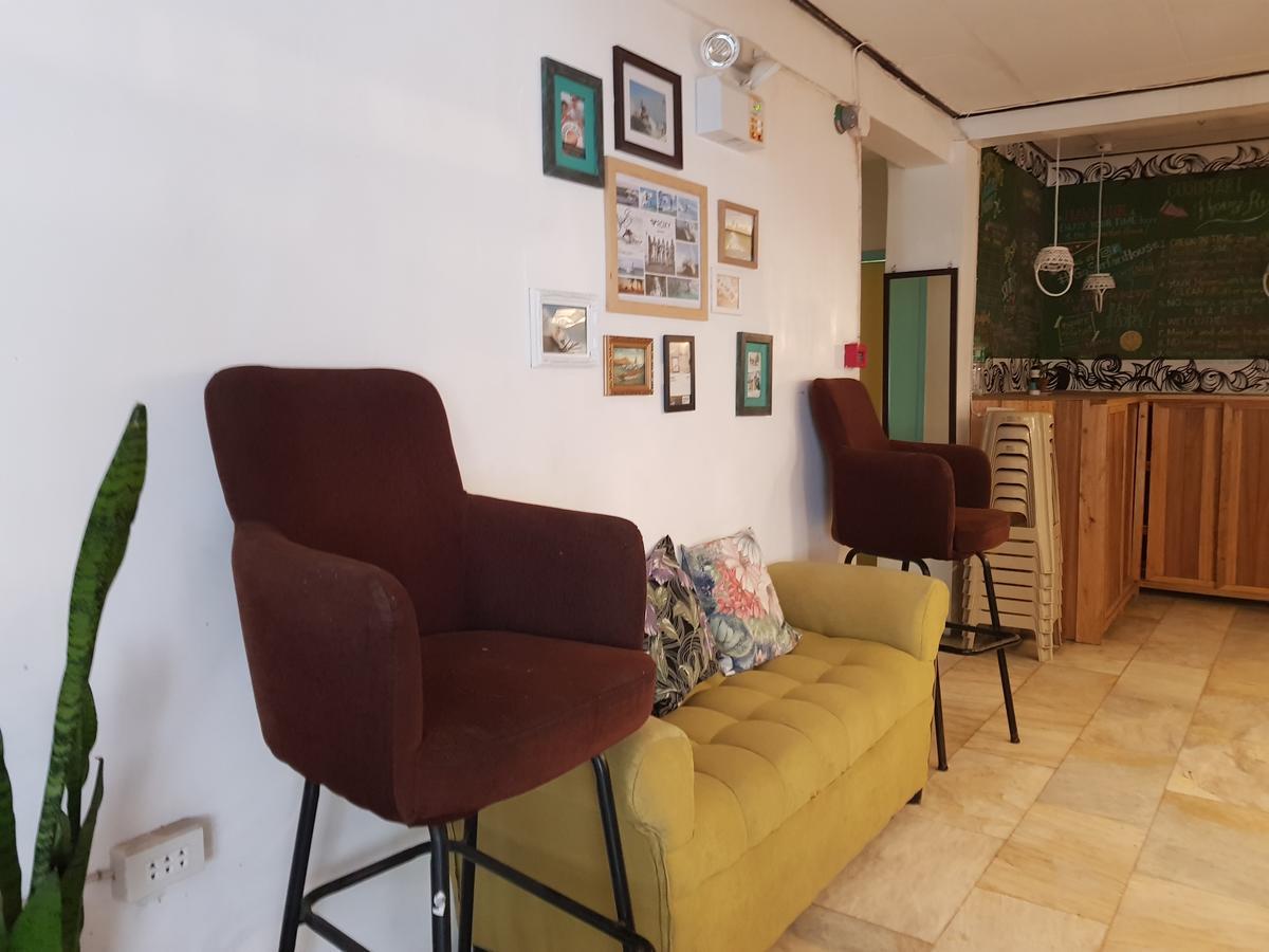 Go Surfari House Hostel Baler Exterior foto