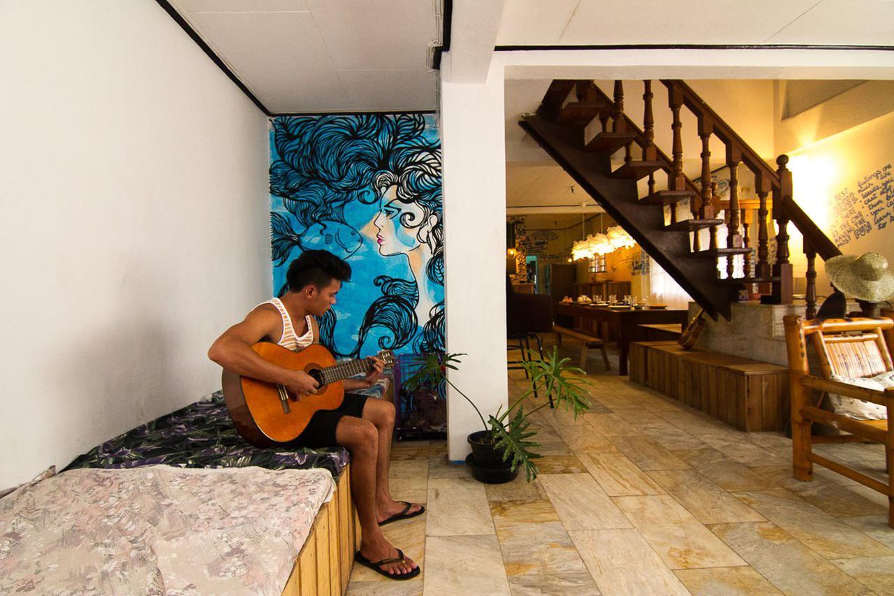 Go Surfari House Hostel Baler Exterior foto